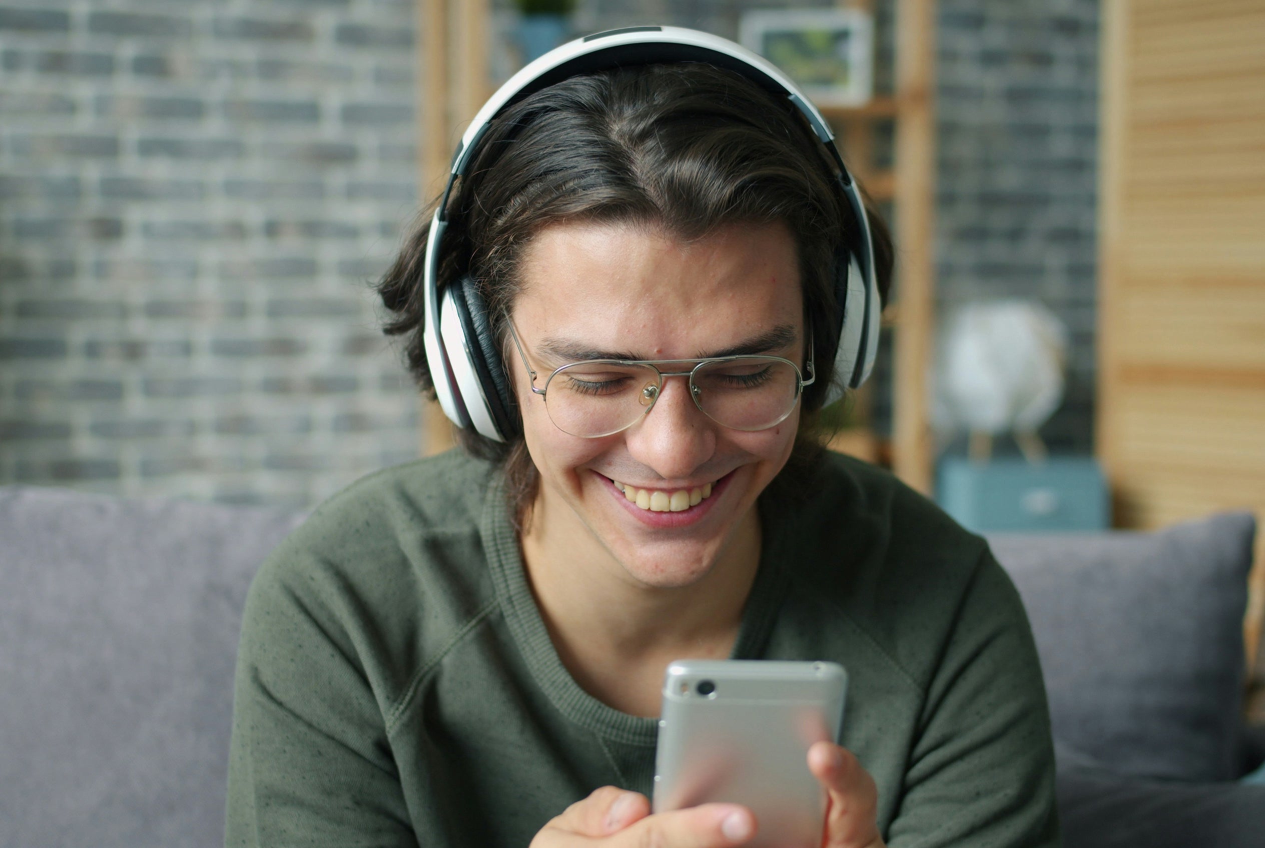 How Wireless Audio Fits Into Work, Travel, and Home